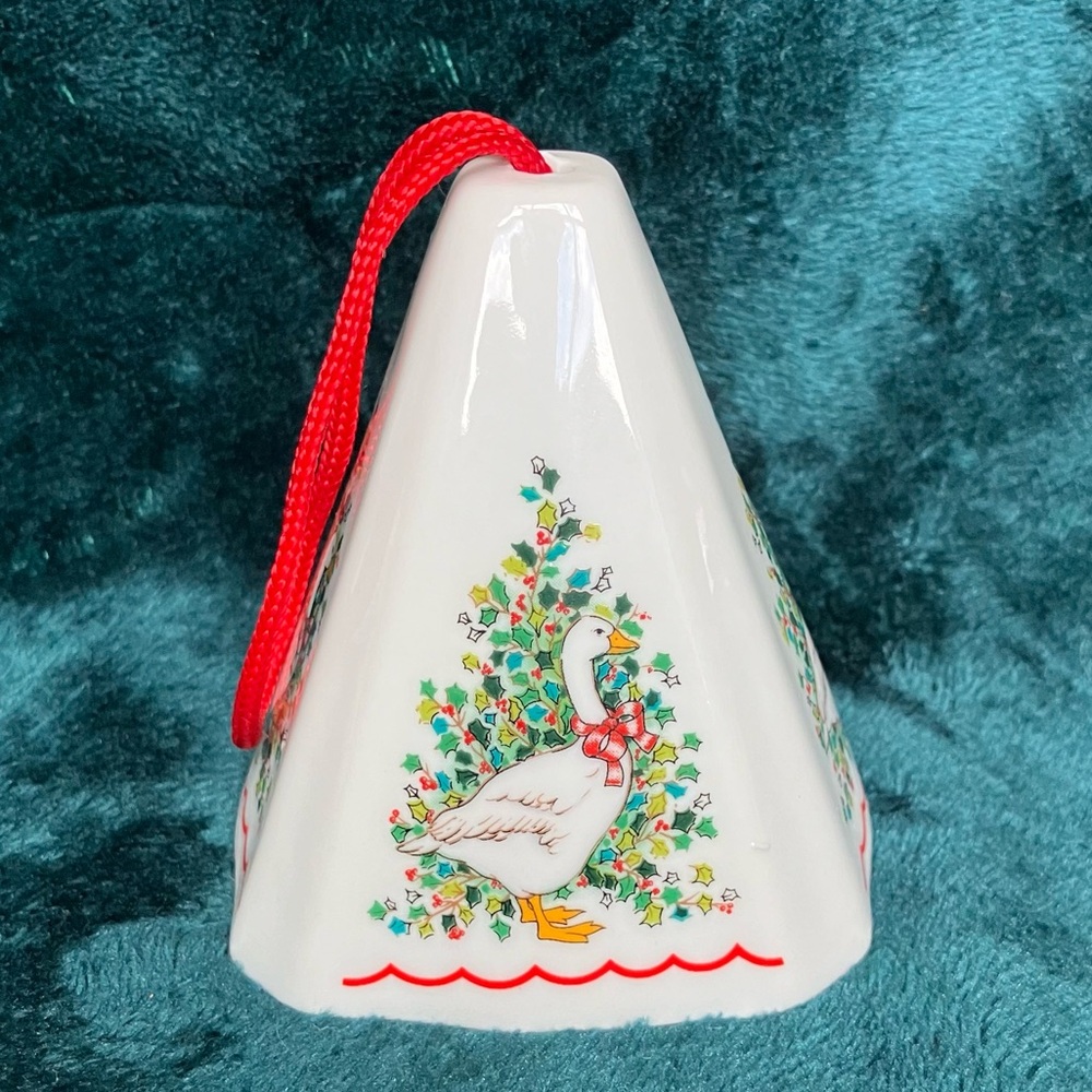 Vintage Festive Fragrant Ornament Bayberry Scented Goose Christmas Porcelain